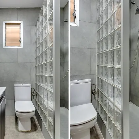 Renovated & Classic 3-bedroom Sagrada Familia Apt. * Barcelona